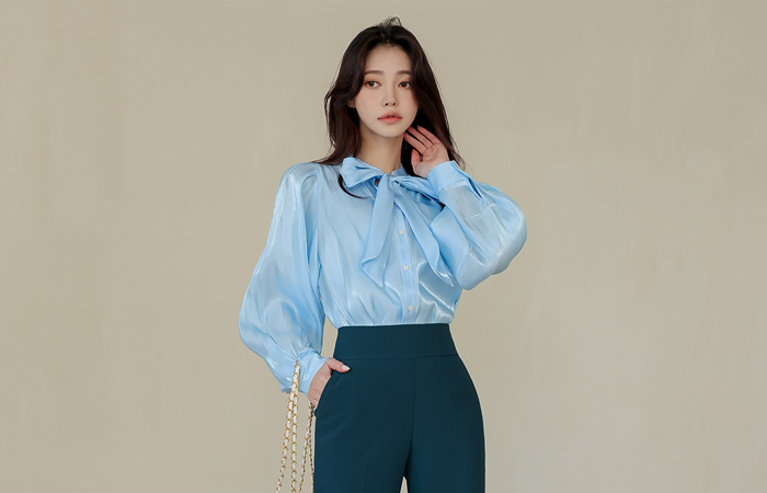 Shining Satin Tie Puff Blouse