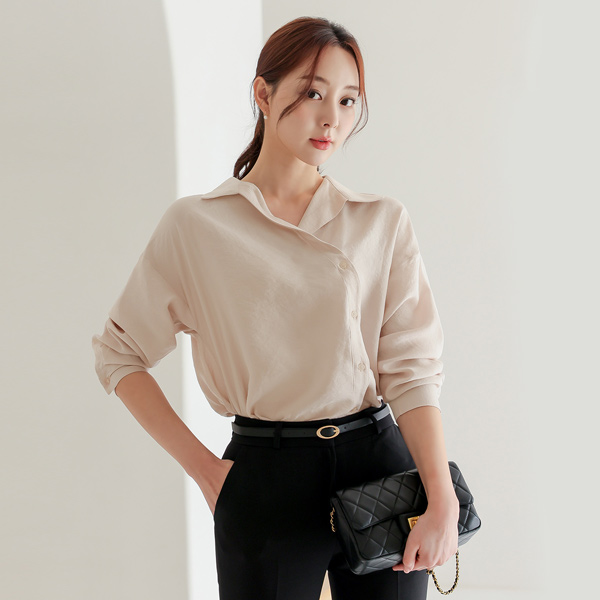 Wrinkle Modal Unbalance Closing Blouse