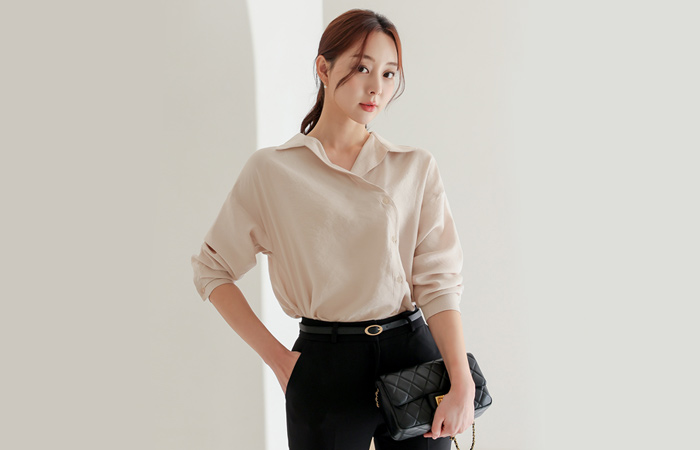 Wrinkle Modal Unbalance Closing Blouse