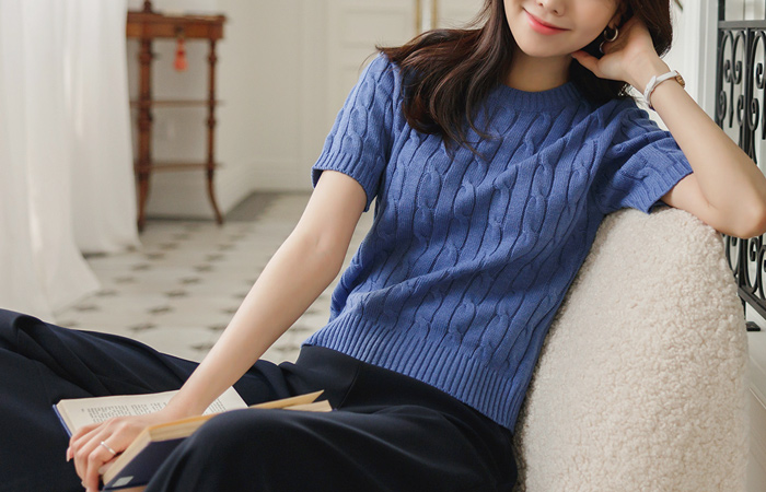 Cable Woven Color Point Knit