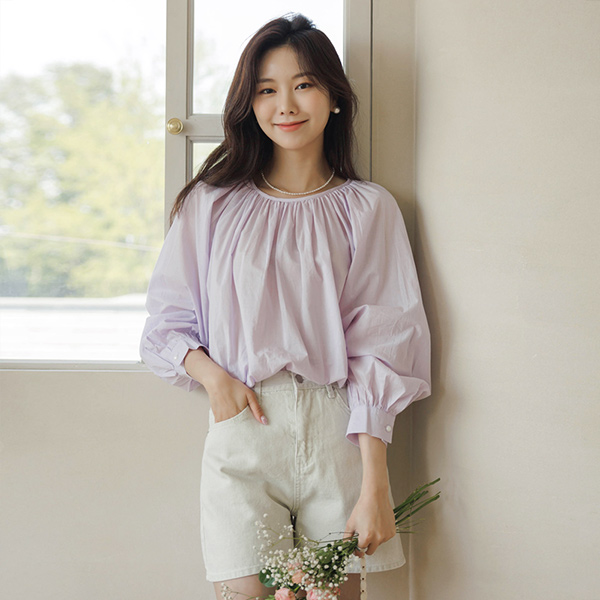 Pastel Color Volume Shirring slender Blouse