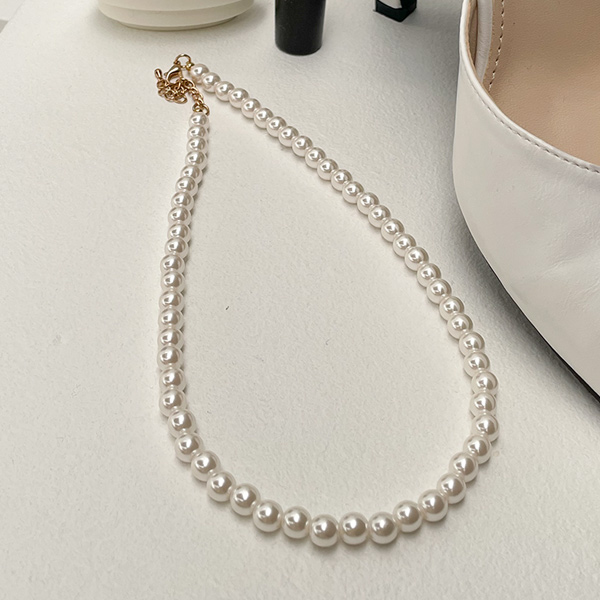 Lovely Mood Daily Pearl Necklace