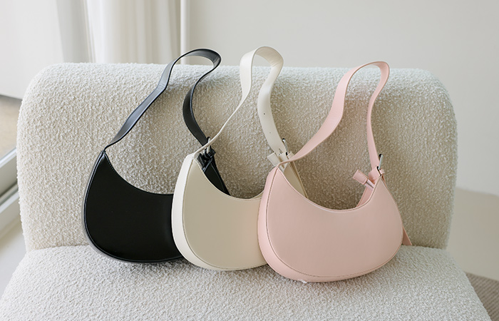 Unbalance Half-Moon Shoulder Bag