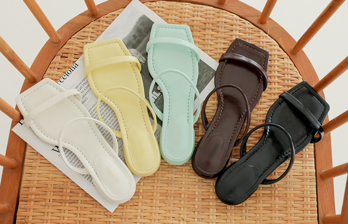 Embo Two Strap Color Slippers