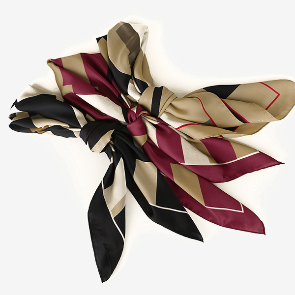 Color block puzzle scarf