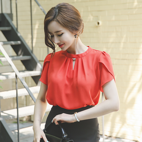 Sexy pearl choker neck Blouse (Short Sleeve)
