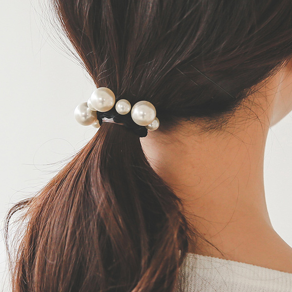 Pearl Trimming Hair Strap