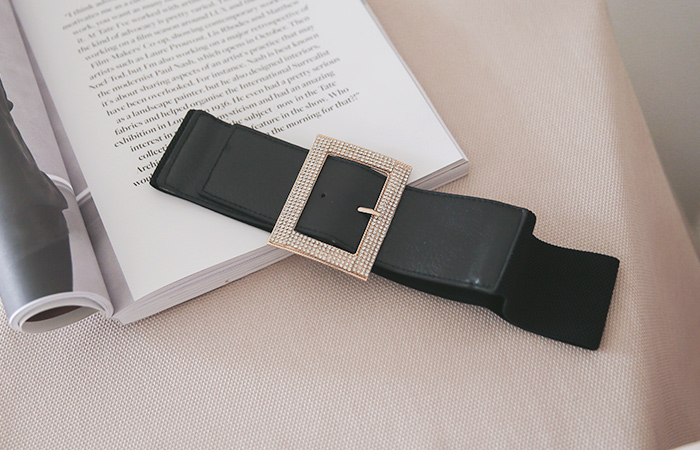Luxury Cubic Buckle Banding Belt