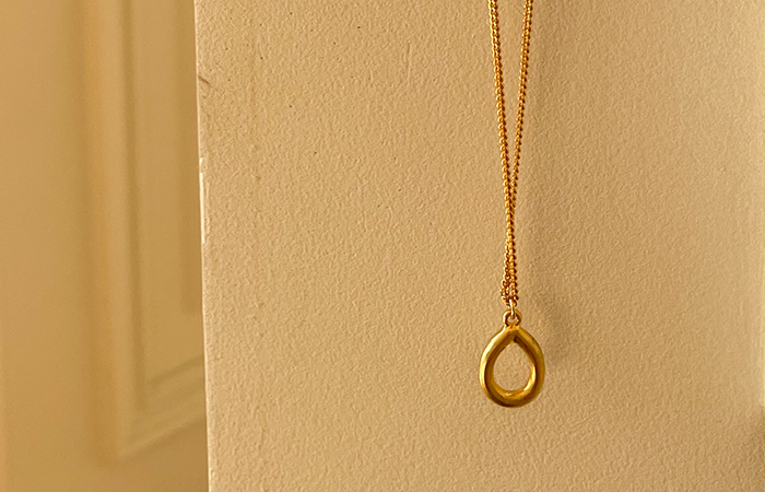 unique Gold-Ring Point Necklace