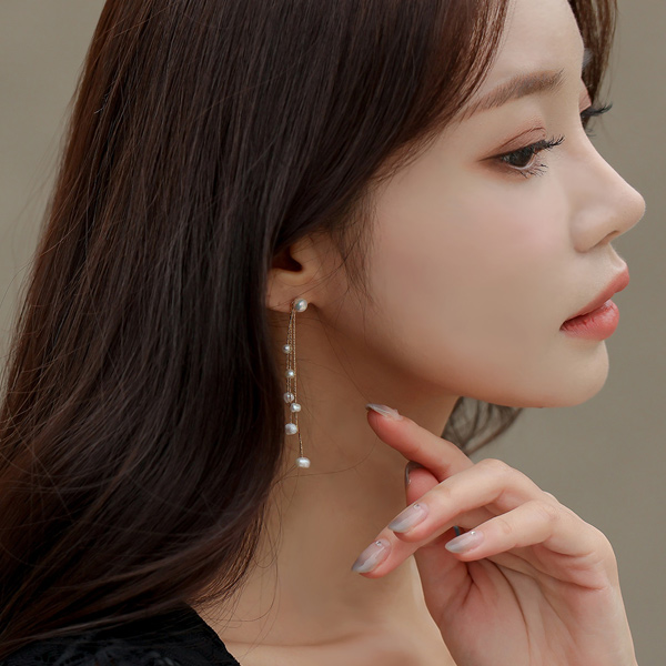 Triple Drop Pearl Earring