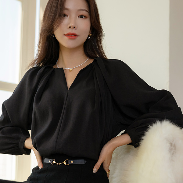 Romantic Shirring Point Volume Sleeves Blouse