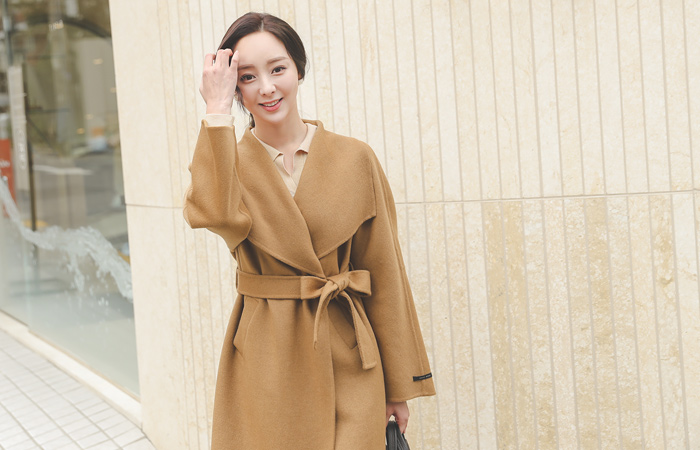 Wide Shawl Collar Wool Hand-Made Coat