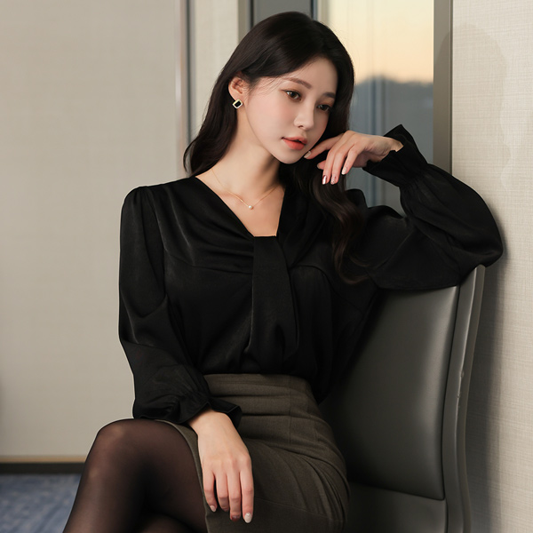 Satin Unbalance Double Twist Blouse