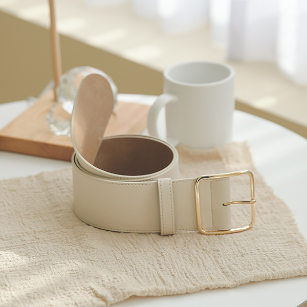 Wide Gold Ring Square Belt