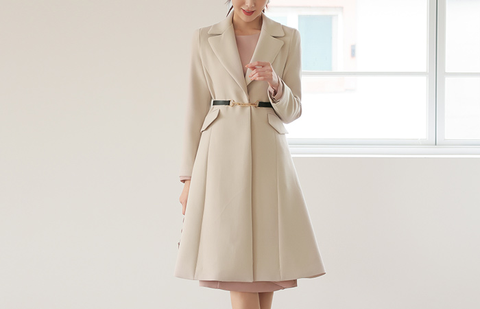 Lady Chain Belt A-line Wool Coat