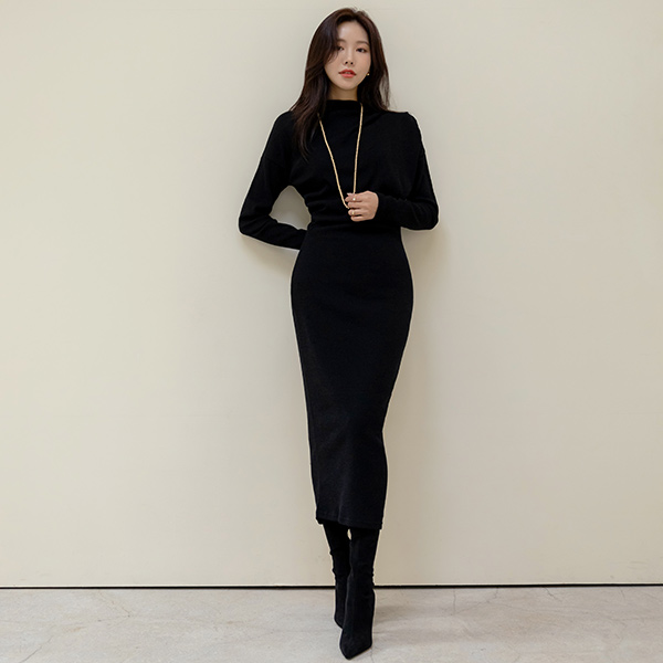 Double Shirring Point Half-Highneck Long Tension Dress