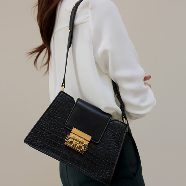 Croaker Square Gold Buckle Shoulder Bag