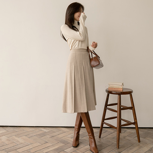 Pintuck Pleats Wool Skirt