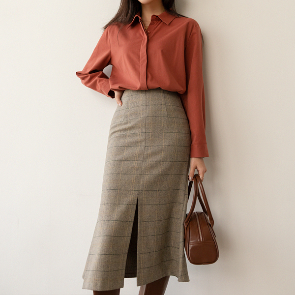 Feminine Fit&Line Check Wool Skirt