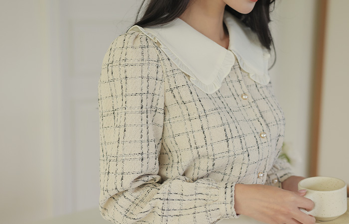 Frill Collar Tweed Pearl Blouse