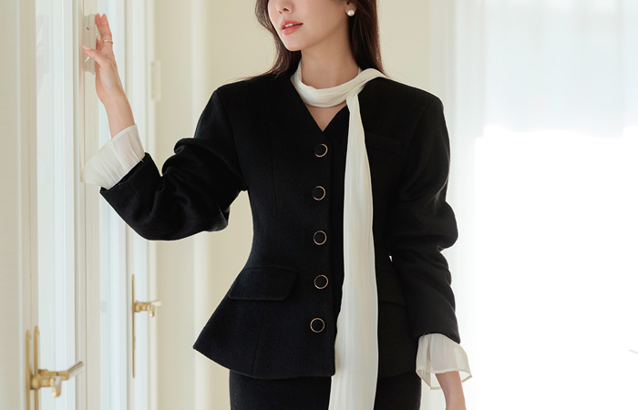  Volume Sleeves Cozy Wool Slim Line Jacket