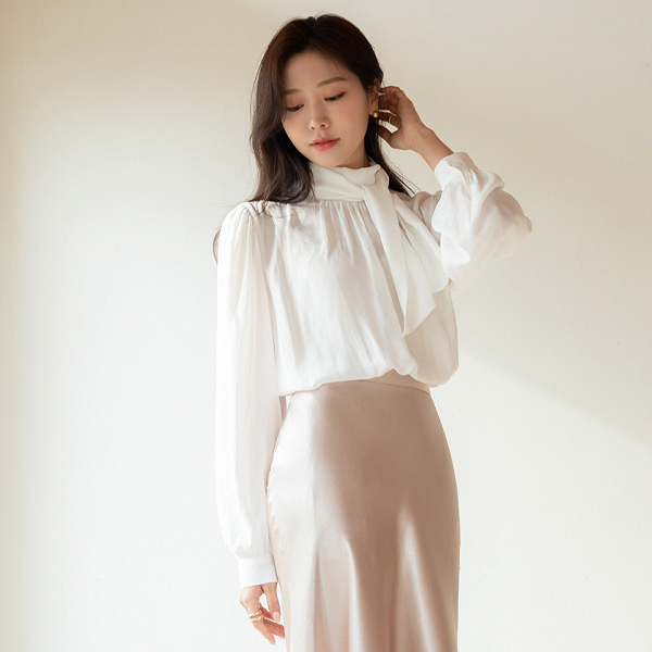 High-Neck Volume Sleeves Tie Blouse