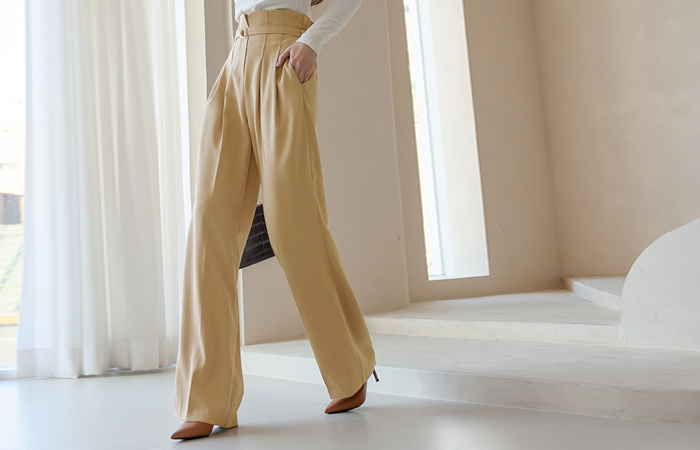 unique Belted Back Banding Wide Slacks