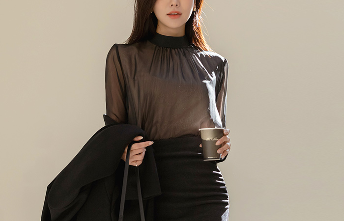 [O:neul] Special Shirring See-through Double Fabric Blouse