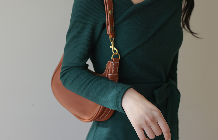 Piping Color Combination Half-Moon Shoulder Bag