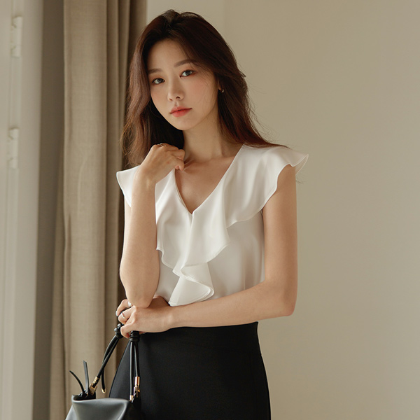 Grace Ruffle Sleeveless Blouse
