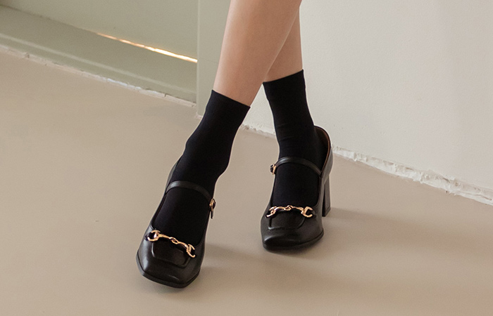 Gold Buckle Square Toe Mary-Jane Shoes