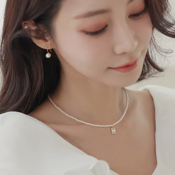 Square pendant Pearl Necklace (3type)