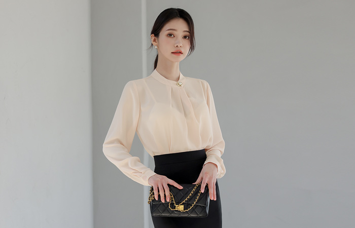 Pearl Button Pintuck Shirring Blouse