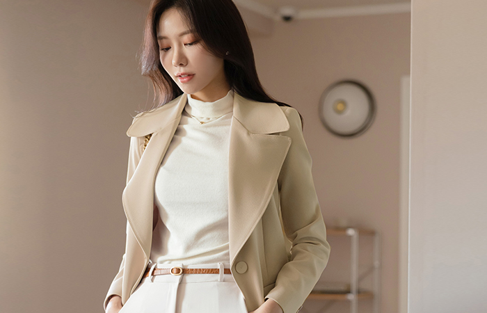 Wide Collar Slim Fit Coat