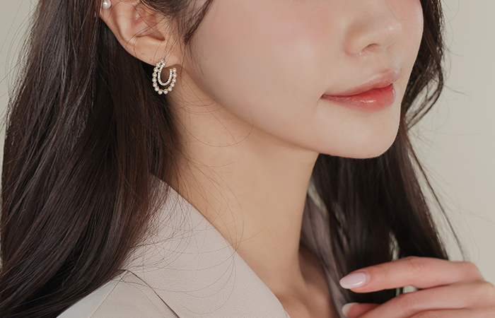 layered Pearl Earring