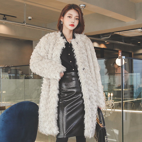 Volume Wave ECO-Fur Harp Coat