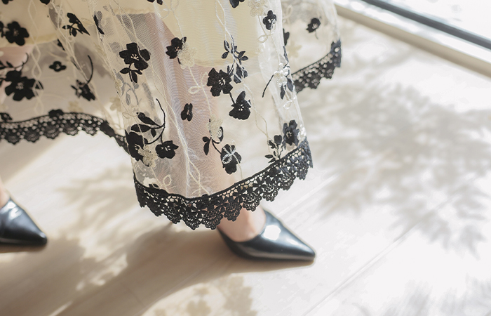 Black Flower Color Combination Chiffon Flared Skirt