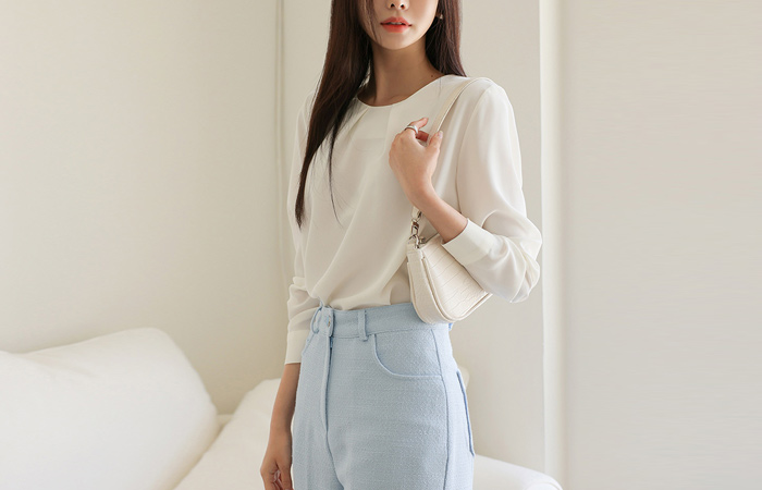 [O:neul] Like a soft skin Soft, Creamy 게더 Shirring Blouse