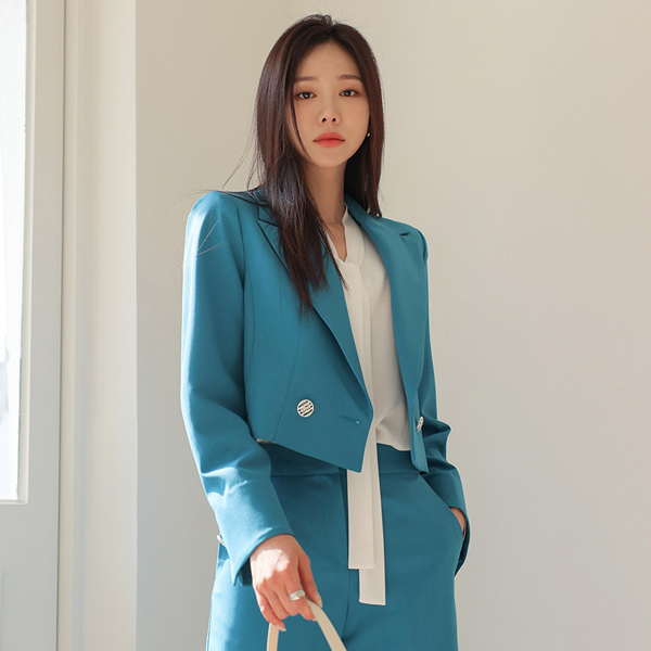 ODE Set-up Crop Jacket