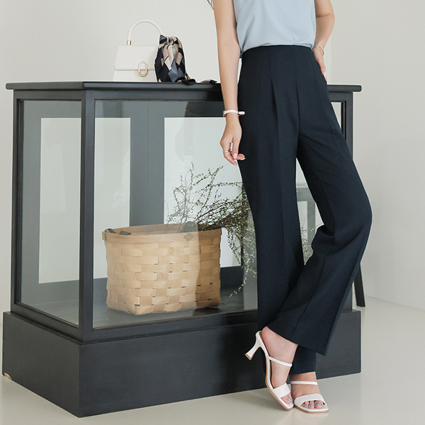 light High-Waist Wide Slacks