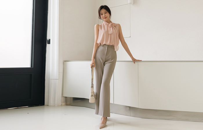 Mood loose fit Boot-Cut Slacks