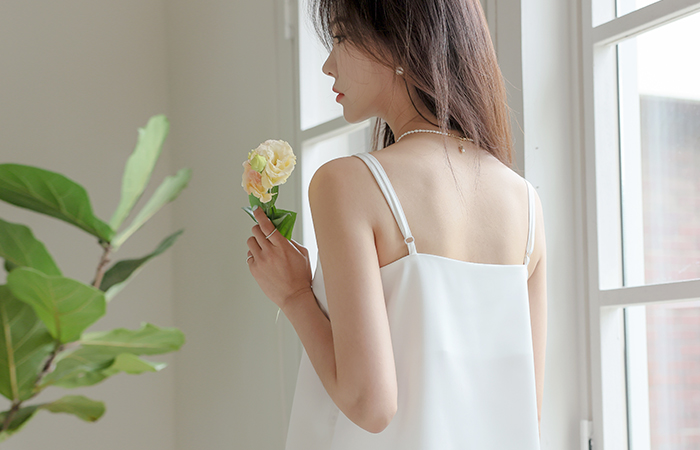 Summer Feminine Mood Satin Square Neck Adjustable Strap Sleeveless shirts