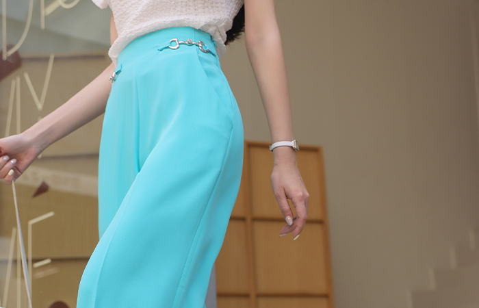 Soft Silver Buckle Decoration Wide Slacks