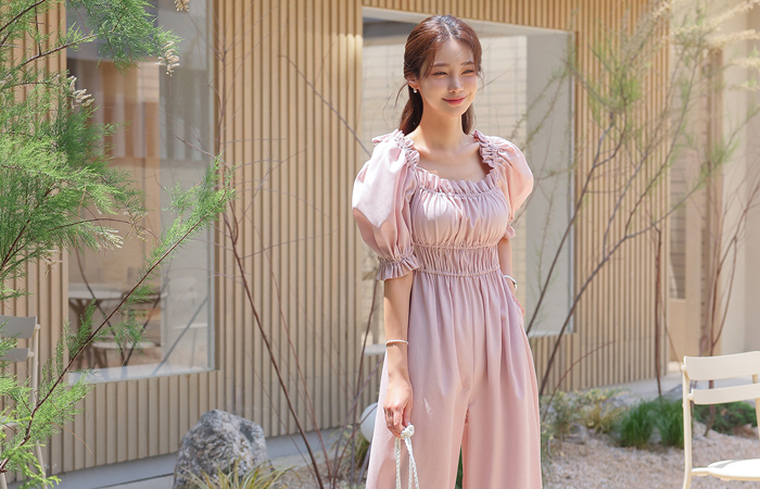 Lovely Square Neck Puff Banding Jumpsuit