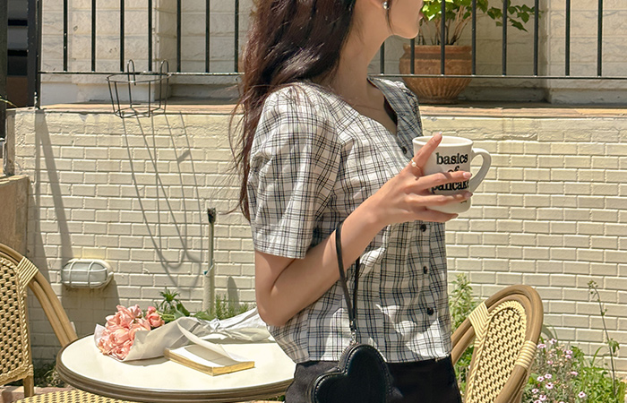 ODE Check Patterns Point Blouse