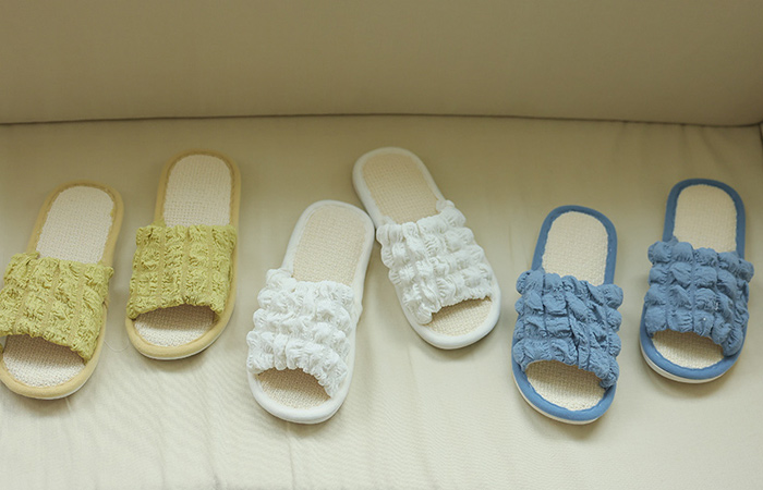 Waffle Shirring Slippers