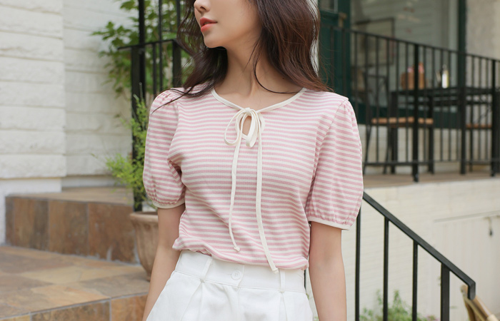 Ribbon neckline Puff Stripe Tight T-shirt