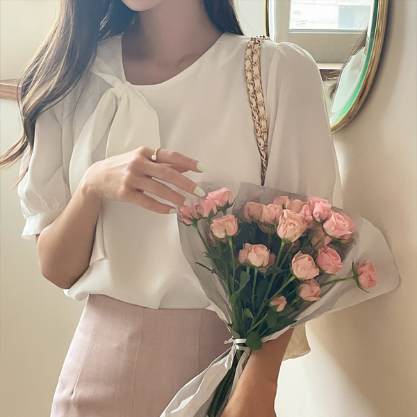 Romantic One Ribbon Point Blouse