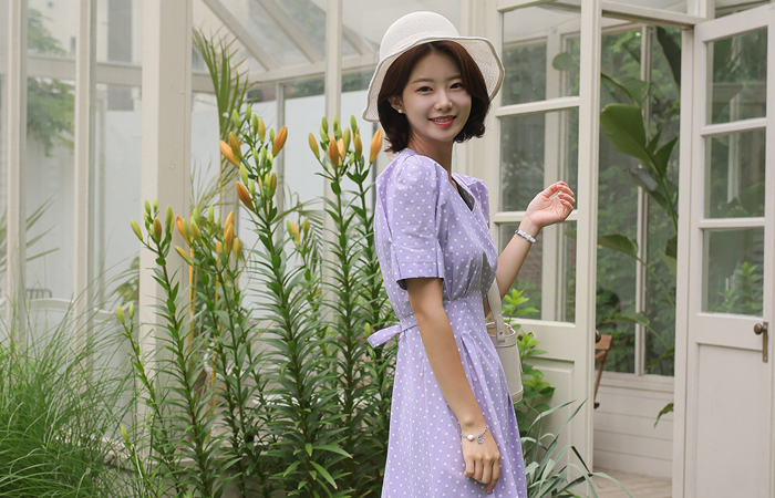 Dot Color Combination Point V-neck Puff Flared Dress