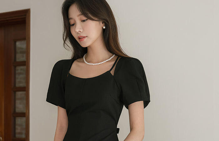 Neck Line Point Volume Sleeves Dress